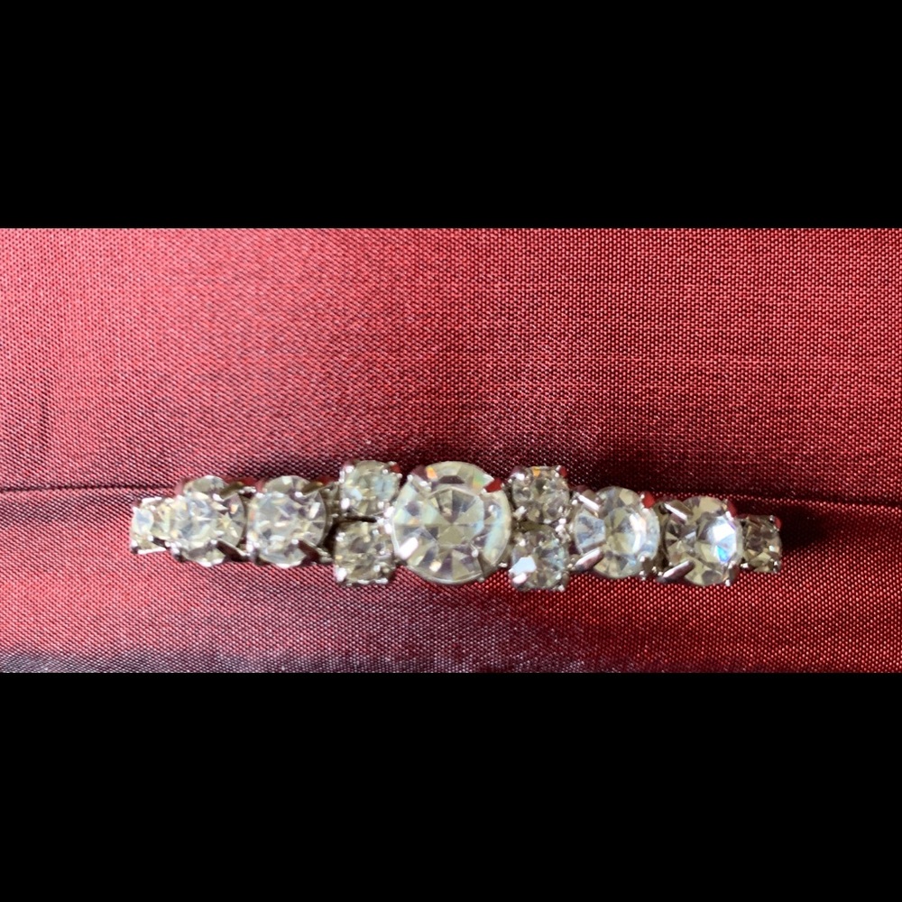 Vintage 2” curved rhinestone shoe clips. ❣️ - Picture 4 of 7
